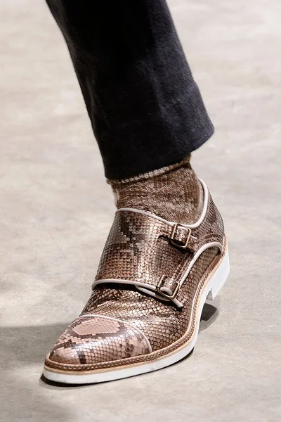 Look 50